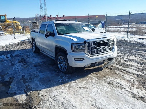 2018 GMC Sierra 1500 Denali with VIN 3GTU2PEC8JG519642, listed as a IAAI auction lot 41427185 with 111,596 mi miles. Bid and sale history available at carsss.com. Image 1.