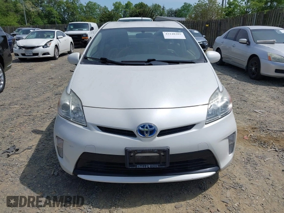 2015 Toyota Prius Four with VIN JTDKN3DU0F0403221, listed as a IAAI auction lot 42148385 with 163,391 mi miles. Bid and sale history available at carsss.com. Image 6.