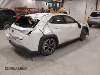 2021 Lexus UX 250h z VIN JTHP9JBHXM2041595, wystawiony jako IAAI lot #41046223 z przebiegiem 27 773 mil mil oraz . Historia ofert i sprzedaży dostępna na DreamBid. Obrazek 4.