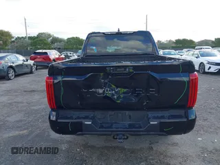 2022 Toyota Tundra 2WD SR5 with VIN 5TFLA5AB5NX012795, listed as a IAAI auction lot 41599301 with 25,191 mi miles. Bid and sale history available at carsss.com. Image 17.