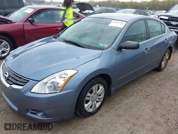 2012 Nissan Altima 2.5 with VIN 1N4AL2AP2CN493678, listed as a IAAI auction lot 42105581 with 147,956 mi miles and . Bid and sale history available at carsss.com. Image 18.