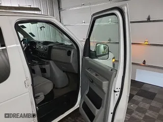2012 Ford Econoline Wagon XL with VIN 1FMNE1BL6CDB24948, listed as a IAAI auction lot 42120630 with 30,536 mi miles. Bid and sale history available at carsss.com. Image 1.