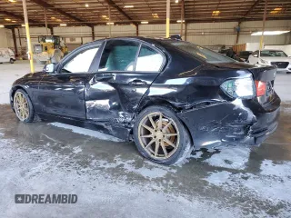 2014 BMW 3 Series 320i xDrive z VIN WBA3C3C54EP662334, wystawiony jako Copart lot #48041315 z przebiegiem 204 045 mil mil oraz Szkoda całkowita • Salvage title. Historia ofert i sprzedaży dostępna na DreamBid. Obrazek 2.