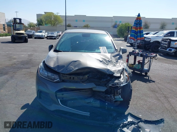 2020 Chevrolet Trax LS with VIN KL7CJKSB3LB353522, listed as a IAAI auction lot 42100884 with Not provided miles and . Bid and sale history available at DreamBid. Image 13.