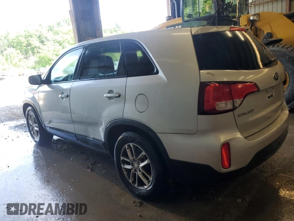 2014 Kia Sorento LX z VIN 5XYKTCA69EG511440, wystawiony jako Copart lot #61720795 z przebiegiem 117 861 mil mil oraz Czysty tytuł • Clean title. Historia ofert i sprzedaży dostępna na DreamBid. Obrazek 2.