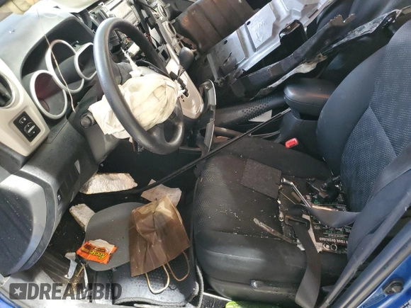 2010 Toyota Matrix S с VIN 2T1KE4EE2AC042974, выставлен на аукционе Copart как лот 57876615 с пробегом 113 038 миль миль и Списание • Salvage title. История ставок и продаж доступна на DreamBid. Изображение 7.