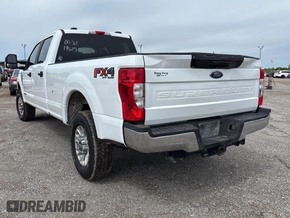 2022 Ford Super Duty F-250 SRW XL with VIN 1FT7W2BT0NEE18083, listed as a Copart auction lot 55780575 with 88,617 mi miles and Clean Title. Bid and sale history available at carsss.com. Image 3.