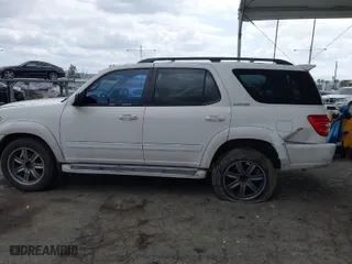 2001 Toyota Sequoia Limited with VIN 5TDZT38A41S046720, listed as a IAAI auction lot 41906594 with 278,262 mi miles. Bid and sale history available at carsss.com. Image 14.