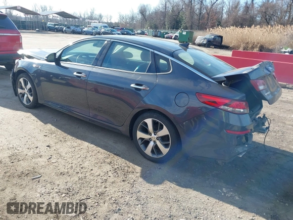 2019 Kia Optima LX with VIN 5XXGT4L34KG314075, listed as a IAAI auction lot 41656527 with 72,131 mi miles. Bid and sale history available at carsss.com. Image 3.