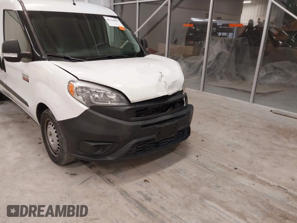 2019 Ram ProMaster City Cargo Tradesman z VIN ZFBHRFAB6K6N87710, wystawiony jako IAAI lot #41124995 z przebiegiem 201 012 mil mil oraz . Historia ofert i sprzedaży dostępna na DreamBid. Obrazek 18.
