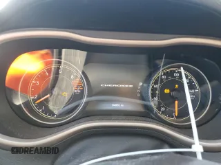 2017 Jeep Cherokee Limited with VIN 1C4PJLDB1HW511072, listed as a Copart auction lot 88026105 with 94,663 mi miles and Salvage Title. Bid and sale history available at carsss.com. Image 9.