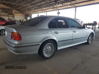 1997 BMW 5 Series 528i z VIN WBADD632XVBW00846, wystawiony jako Copart lot #58628775 z przebiegiem 223 745 mil mil oraz Czysty tytuł • Clean title. Historia ofert i sprzedaży dostępna na DreamBid. Obrazek 3.