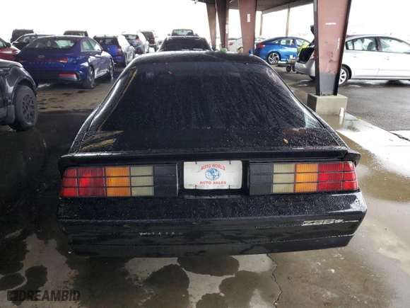 1986 Chevrolet Camaro Z28 Sport with VIN 1G1FP87H8GL106911, listed as a Copart auction lot 81903004 with 24,202 mi miles and Salvage Title. Bid and sale history available at carsss.com. Image 6.