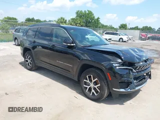 2024 Jeep Grand Cherokee Limited z VIN 1C4RJKBG2R8507247, wystawiony jako IAAI lot #42322680 z przebiegiem 34 697 mil mil oraz . Historia ofert i sprzedaży dostępna na DreamBid. Obrazek 1.