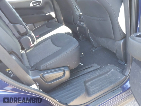2017 Nissan Pathfinder SL with VIN 5N1DR2MM2HC900131, listed as a IAAI auction lot 41803828 with 214,460 mi miles. Bid and sale history available at carsss.com. Image 8.
