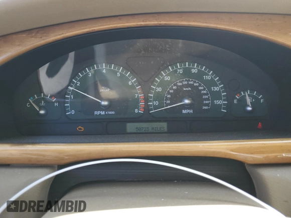 2003 Jaguar S-Type z VIN SAJEA01U13HM90556, wystawiony jako Copart lot #59578535 z przebiegiem 50 723 mil mil oraz Czysty tytuł • Clean title. Historia ofert i sprzedaży dostępna na DreamBid. Obrazek 9.