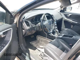 2015 Volvo XC60 T5 Drive-E Premier с VIN YV440MDB0F2598184, выставлен на аукционе IAAI как лот 42415280 с пробегом 118 160 миль миль и . История ставок и продаж доступна на DreamBid. Изображение 18.