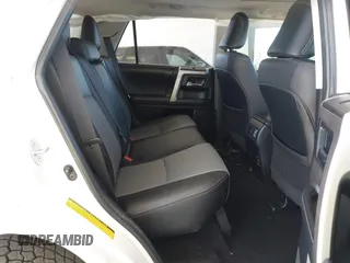 2019 Toyota 4Runner SR5 с VIN JTEBU5JR0K5630450, выставлен на аукционе IAAI как лот 42386961 с пробегом 104 733 миль миль и . История ставок и продаж доступна на DreamBid. Изображение 8.