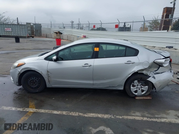 2014 Kia Forte LX with VIN KNAFK4A6XE5252182, listed as a IAAI auction lot 41809127 with 1 mi miles. Bid and sale history available at carsss.com. Image 13.