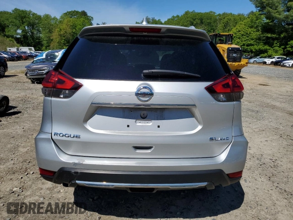 2018 Nissan Rogue SV z VIN 5N1AT2MV7JC730402, wystawiony jako Copart lot #58430025 z przebiegiem 169 627 mil mil oraz Szkoda całkowita • Salvage title. Historia ofert i sprzedaży dostępna na DreamBid. Obrazek 6.