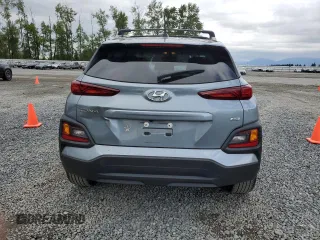 2021 Hyundai Kona SEL z VIN KM8K2CAA9MU605155, wystawiony jako Copart lot #56646585 z przebiegiem 22 538 mil mil oraz Szkoda całkowita • Salvage title. Historia ofert i sprzedaży dostępna na DreamBid. Obrazek 6.