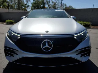 2022 Mercedes-Benz EQS with VIN W1KCG2DB2NA009080, listed as a Copart auction lot 49913344 with 8,263 mi miles. Bid and sale history available at carsss.com. Image 5.