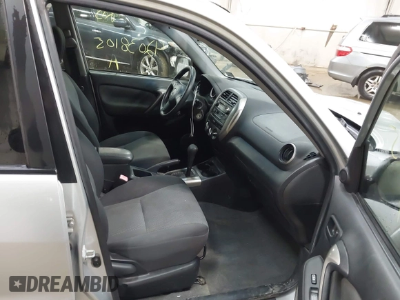 2005 Toyota RAV4 with VIN JTEHD20V456038202, listed as a IAAI auction lot 42038105 with 231,942 mi miles. Bid and sale history available at carsss.com. Image 5.