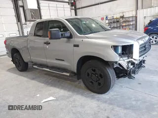 2008 Toyota Tundra z VIN 5TFBV54118X038916, wystawiony jako IAAI lot #41995407 z przebiegiem 133 646 mil mil oraz . Historia ofert i sprzedaży dostępna na DreamBid. Obrazek 1.