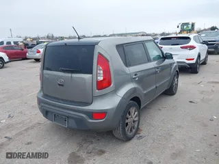 2012 Kia Soul + with VIN KNDJT2A66C7412428, listed as a IAAI auction lot 41636685 with 165,512 mi miles. Bid and sale history available at carsss.com. Image 4.