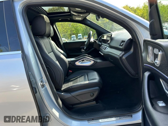 2022 Mercedes-Benz GLE 350 z VIN 4JGFB4JB1NA779563, wystawiony jako Copart lot #57025975 z przebiegiem 76 276 mil mil oraz Czysty tytuł • Clean title. Historia ofert i sprzedaży dostępna na DreamBid. Obrazek 5.