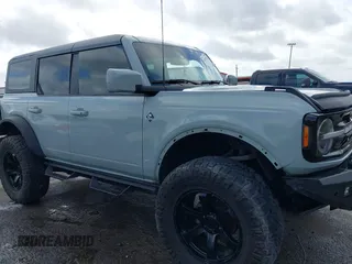 2022 Ford Bronco с VIN 1FMEE5BP9NLB05314, выставлен на аукционе IAAI как лот 41910228 с пробегом Не указан миль и . История ставок и продаж доступна на DreamBid. Изображение 13.