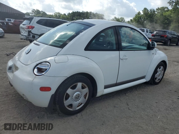 2000 Volkswagen Beetle GLS с VIN 3VWCD21C6YM423807, выставлен на аукционе Copart как лот 59986105 с пробегом 87 740 миль миль и Списание • Salvage title. История ставок и продаж доступна на DreamBid. Изображение 3.