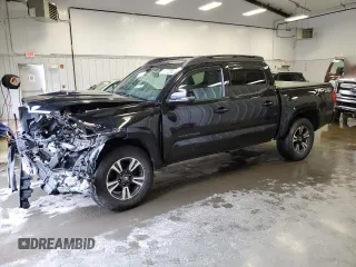 2019 Toyota Tacoma SR z VIN 5TFCZ5AN1KX196812, wystawiony jako Copart lot #51372065 z przebiegiem Nie podano mil oraz Szkoda całkowita • Salvage title. Historia ofert i sprzedaży dostępna na DreamBid. Obrazek 1.