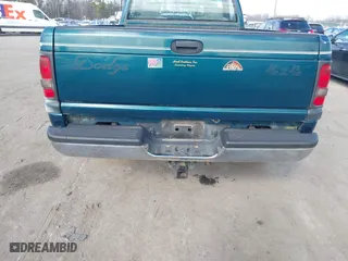 1996 Dodge Ram 1500 with VIN 1B7HF16Y8TS612427, listed as a IAAI auction lot 41721151 with 194,870 mi miles. Bid and sale history available at carsss.com. Image 6.