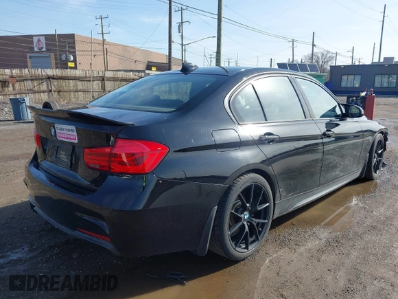 2015 BMW 3 Series 328i xDrive with VIN WBA3B3C51FF548592, listed as a IAAI auction lot 41941167 with 87,124 mi miles. Bid and sale history available at carsss.com. Image 4.