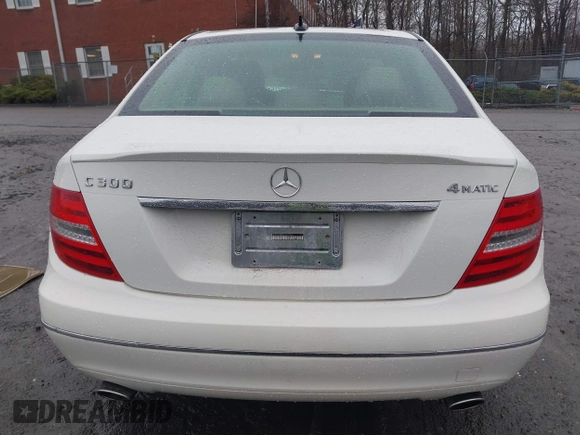 2012 Mercedes-Benz C-Class C 300 Sport with VIN WDDGF8BB3CA692642, listed as a IAAI auction lot 41941313 with 119,021 mi miles. Bid and sale history available at carsss.com. Image 16.