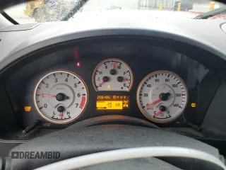 2008 Nissan Titan XE z VIN 1N6AA07F18N341057, wystawiony jako Copart lot #53976465 z przebiegiem 206 495 mil mil oraz Czysty tytuł • Clean title. Historia ofert i sprzedaży dostępna na DreamBid. Obrazek 9.