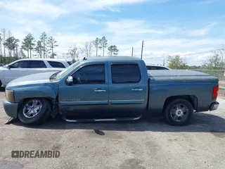 2009 Chevrolet Silverado 1500 LT with VIN 3GCEC23029G281537, listed as a IAAI auction lot 41805339 with 217,517 mi miles. Bid and sale history available at carsss.com. Image 14.