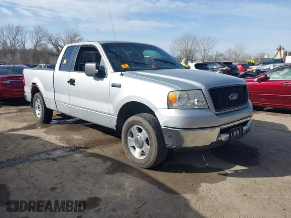 2006 Ford F-150 STX with VIN 1FTRX12W66FA56959, listed as a IAAI auction lot 41773435 with 172,353 mi miles. Bid and sale history available at carsss.com. Image 1.