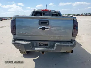 2018 Chevrolet Colorado 4WD ZR2 z VIN 1GCPTEE11J1243686, wystawiony jako Copart lot #58235125 z przebiegiem 144 760 mil mil oraz Szkoda całkowita • Salvage title. Historia ofert i sprzedaży dostępna na DreamBid. Obrazek 6.