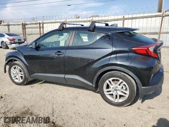 2021 Toyota C-HR LE z VIN JTNKHMBX0M1096503, wystawiony jako Copart lot #55501725 z przebiegiem 29 774 mil mil oraz Szkoda całkowita • Salvage title. Historia ofert i sprzedaży dostępna na DreamBid. Obrazek 2.