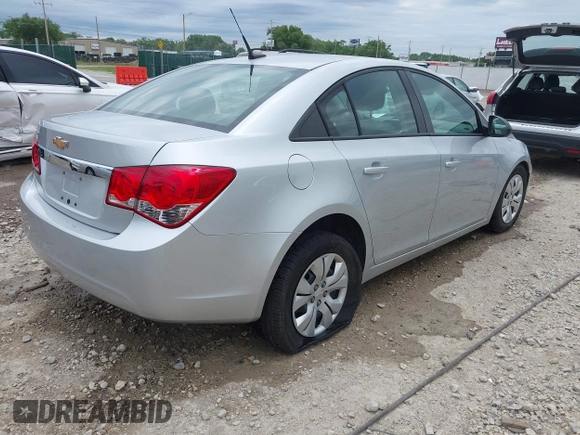 2014 Chevrolet Cruze LS with VIN 1G1PA5SG7E7154005, listed as a IAAI auction lot 42341299 with 76,981 mi miles and . Bid and sale history available at DreamBid. Image 4.