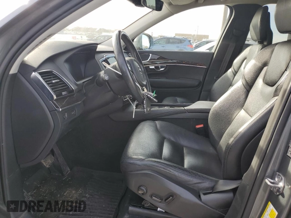 2018 Volvo XC90 Momentum with VIN YV4102CK1J1341266, listed as a Copart auction lot 84207164 with 219,952 mi miles and Clean Title. Bid and sale history available at carsss.com. Image 7.
