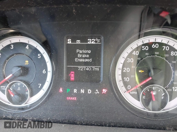 2018 Ram 2500 Big Horn with VIN 3C6UR5DJ8JG283615, listed as a IAAI auction lot 41276125 with 72,740 mi miles. Bid and sale history available at carsss.com. Image 7.