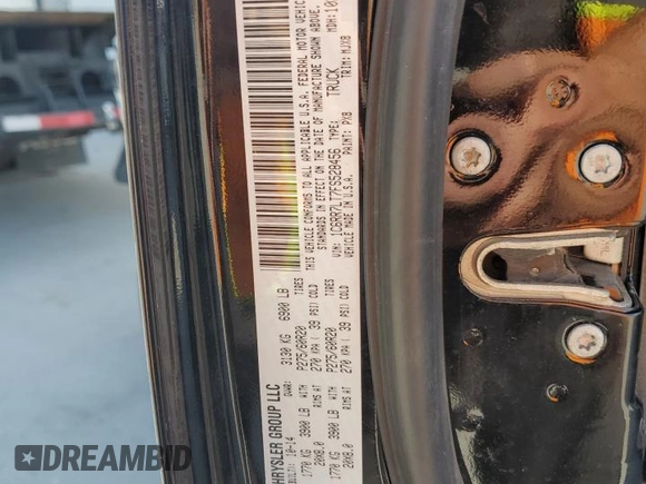 2015 Ram 1500 Big Horn z VIN 1C6RR7LT7FS528456, wystawiony jako Copart lot #61002655 z przebiegiem 111 419 mil mil oraz Szkoda całkowita • Salvage title. Historia ofert i sprzedaży dostępna na DreamBid. Obrazek 12.