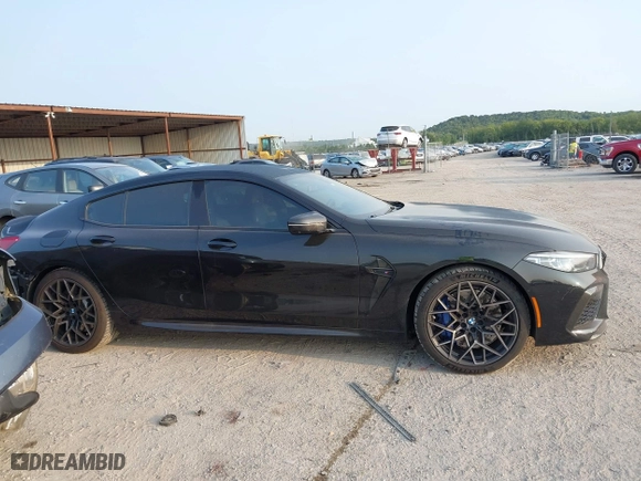 2020 BMW M8 with VIN WBSGV0C06LCD99264, listed as a IAAI auction lot 40276722 with 38,039 mi miles. Bid and sale history available at carsss.com. Image 14.