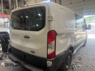 2016 Ford Transit Cargo с VIN 1FTYE1YM1GKB15531, выставлен на аукционе IAAI как лот 42786358 с пробегом 145 600 миль миль и . История ставок и продаж доступна на DreamBid. Изображение 21.