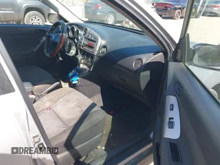 2007 Pontiac Vibe with VIN 5Y2SL65807Z427945, listed as a IAAI auction lot 42092638 with 230,417 mi miles. Bid and sale history available at carsss.com. Image 5.