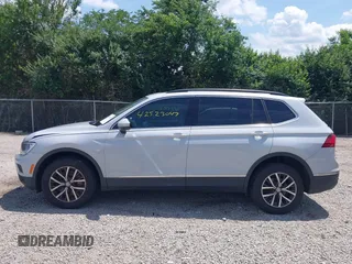 2018 Volkswagen Tiguan SEL z VIN 3VV2B7AX6JM195125, wystawiony jako IAAI lot #42523047 z przebiegiem 73 926 mil mil oraz . Historia ofert i sprzedaży dostępna na DreamBid. Obrazek 15.