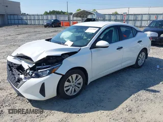 2024 Nissan Sentra S z VIN 3N1AB8BV3RY234421, wystawiony jako IAAI lot #42012080 z przebiegiem 20 938 mil mil oraz . Historia ofert i sprzedaży dostępna na DreamBid. Obrazek 2.